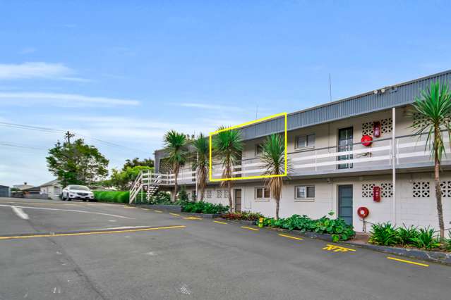 8/32 Blockhouse Bay Road Avondale_1