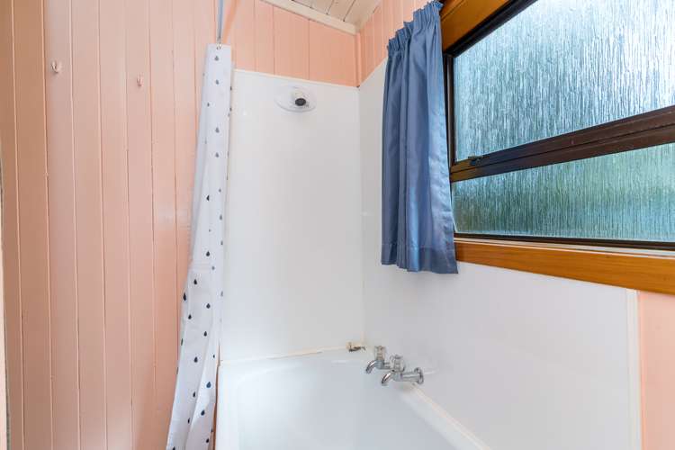 1 Clark Street Owaka_14