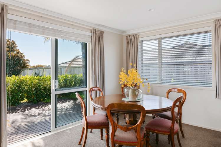 12 Fairfax Crescent Pyes Pa_6