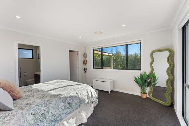 6 Hadfield Road Peka Peka_16