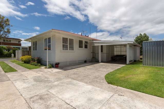 44 Harrier Street Parkvale_2