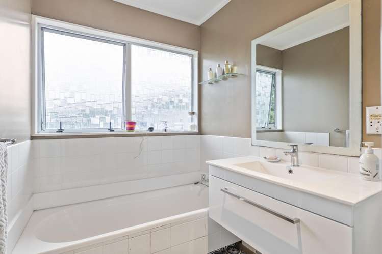 33 Lantana Avenue Bell Block_13