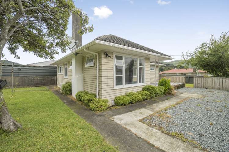 20 Petrie Street Wainuiomata_15