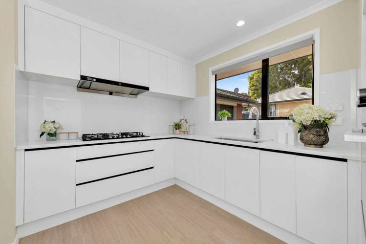 21 Claywest Place Glen Eden_6