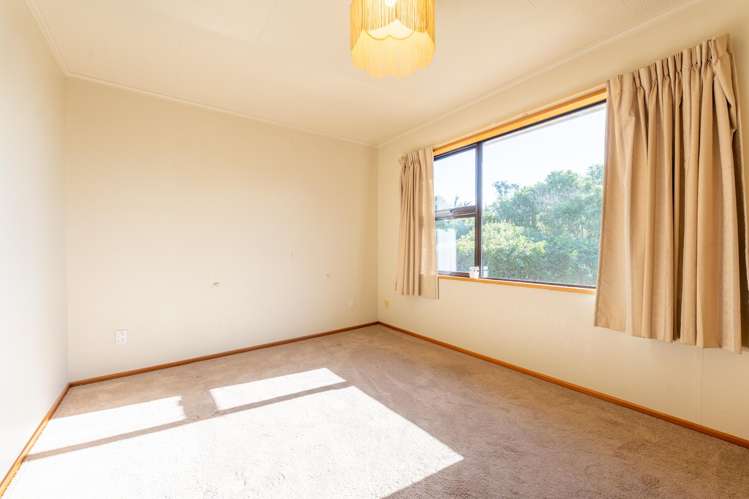 16 Coronation Street Moeraki_11