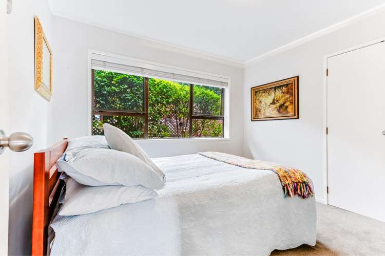 8 Petrel Place Massey_11