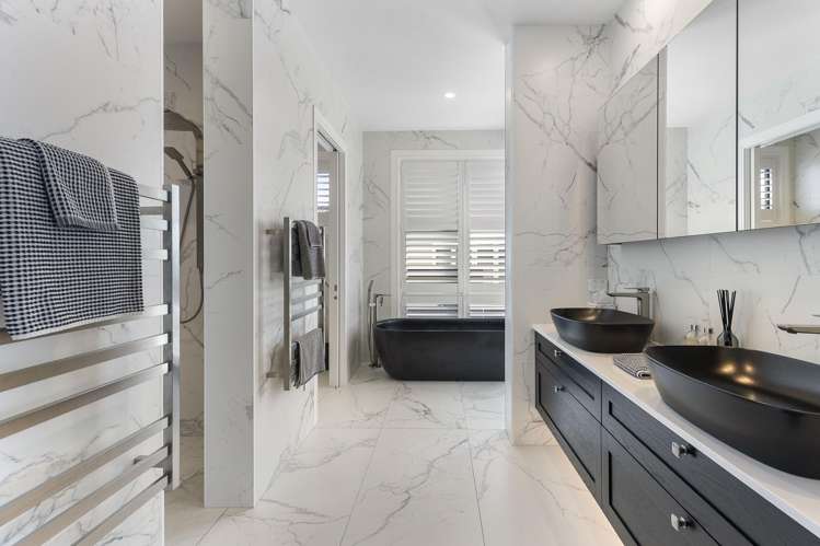 76 Bramley Drive Farm Cove_35