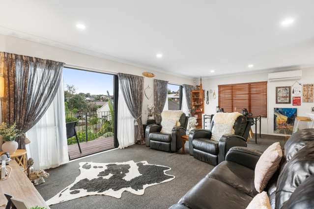 1/7 Ribbonwood Crescent Goodwood Heights_2