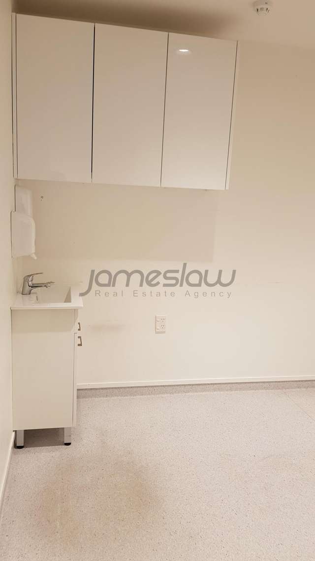 42-44 Hurstmere Road Takapuna_3