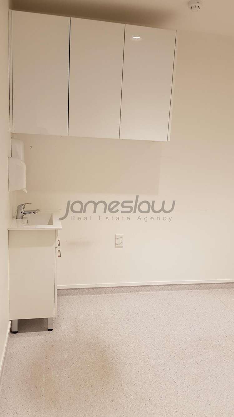 42-44 Hurstmere Road Takapuna_3