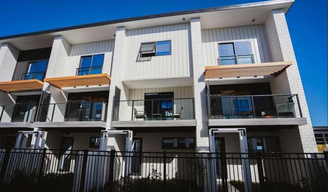 Elegant Brand New 3 bedroom townhouse.