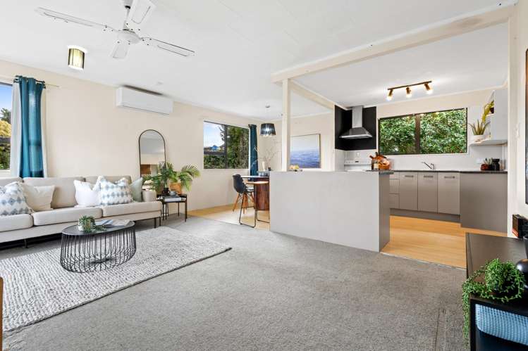 8 Tikorangi Place Morningside_3