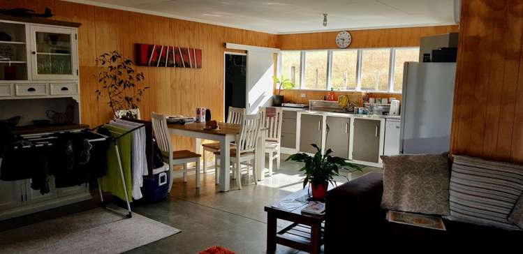 47 Tavinor Road Otaika_13