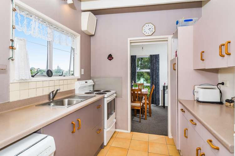 1/13 Gatman Street Birkdale_6