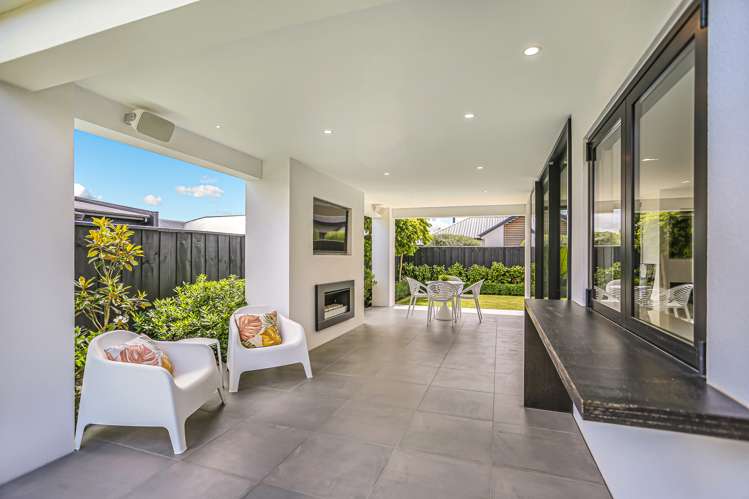 47 Grayshott Avenue Casebrook_1