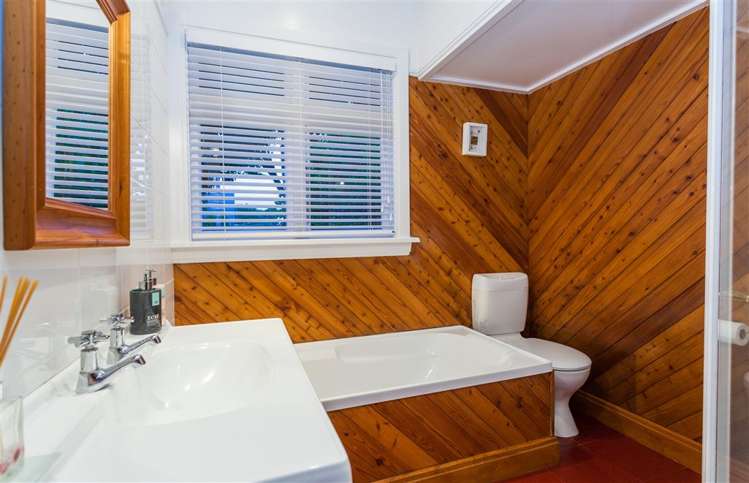 1/99 Chapter Street Saint Albans_11