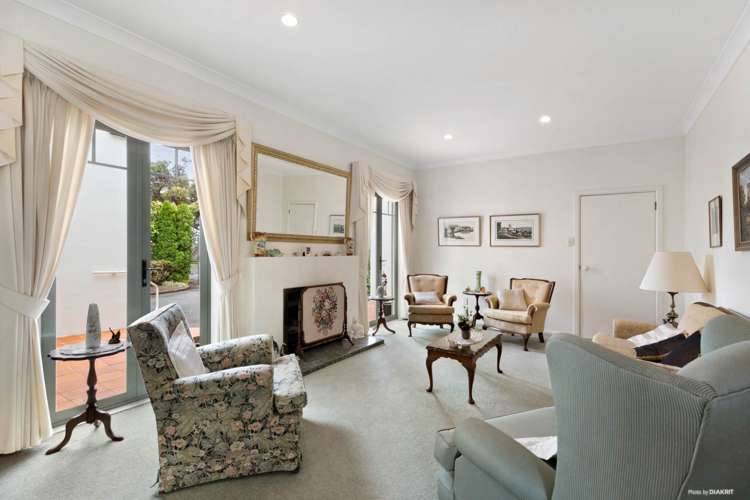 90 Ngataringa Road Devonport_13