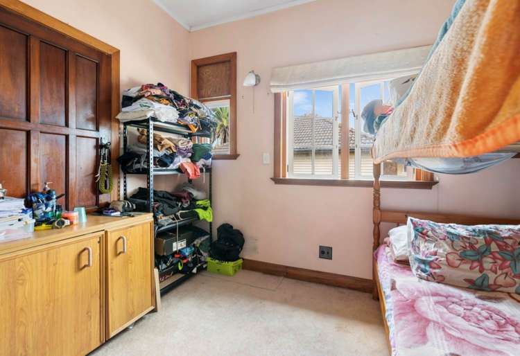 293 Massey Road Mangere East_10
