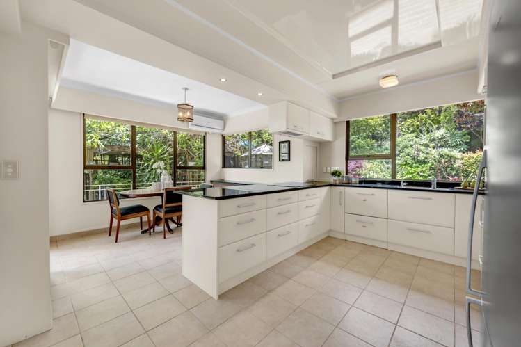 31 & 33 Castleton Drive Mellons Bay_8