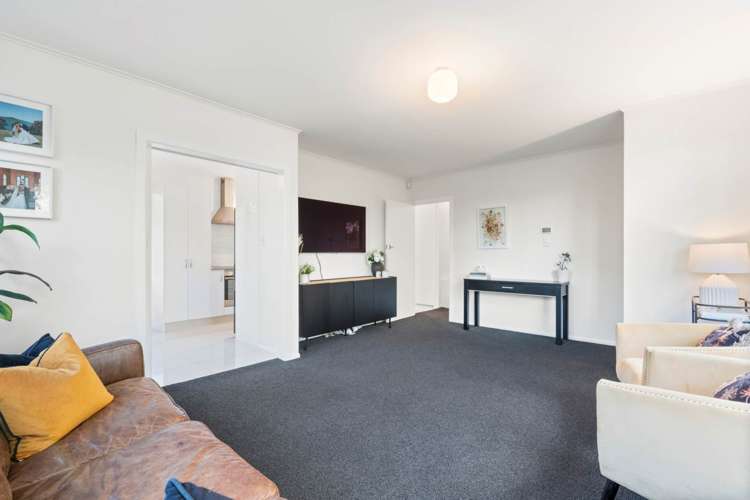 1/51 Knightsbridge Drive Forrest Hill_6