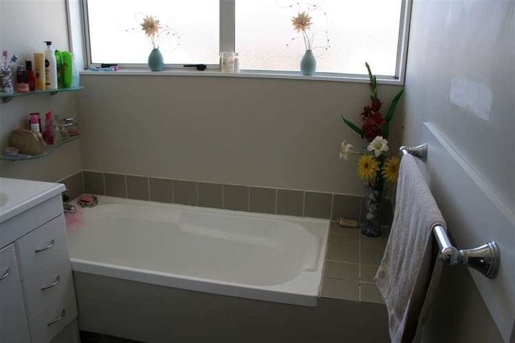 8a Norman Street Waitara_5