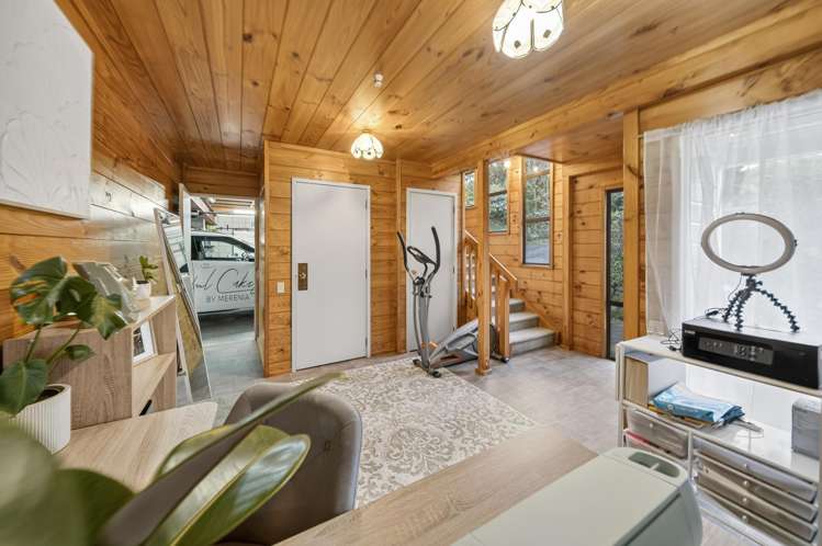 23 Russell Crescent Western Heights_21