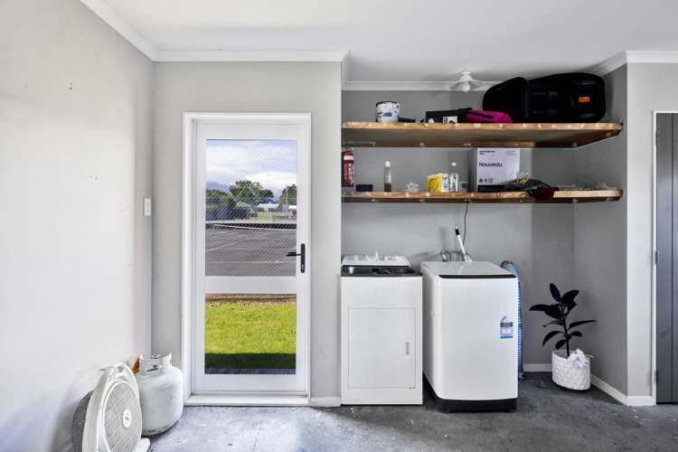 18 Fox Street Okato_26