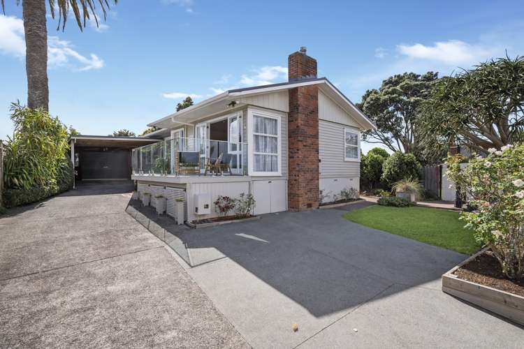 10 Hellyers Street Birkdale_8