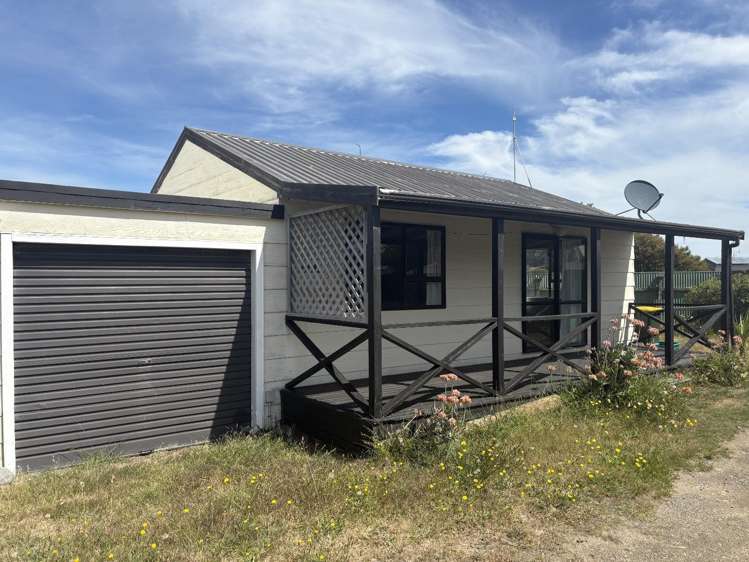 26B Hennessey Street East (right) 1207_7