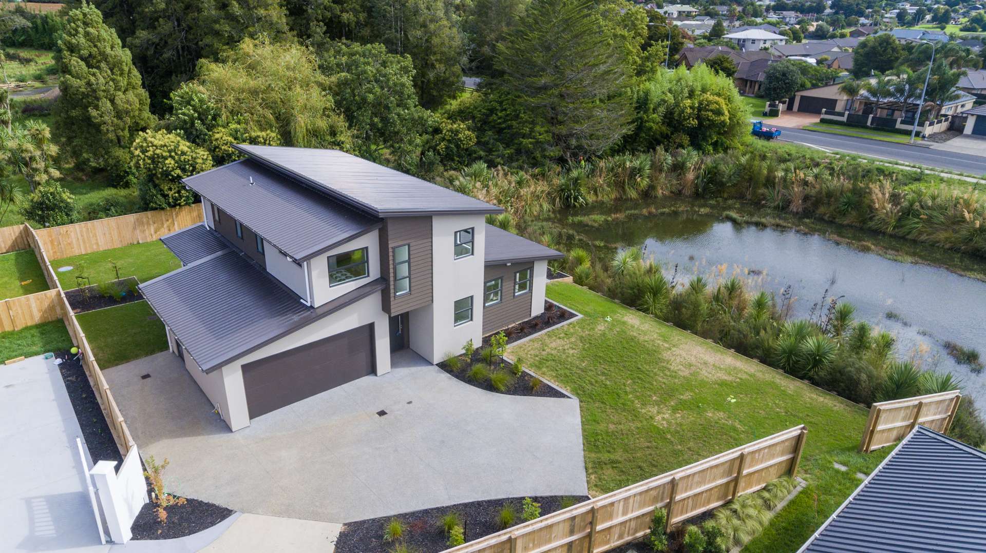 8 Lisle Farm Drive Pukekohe_0