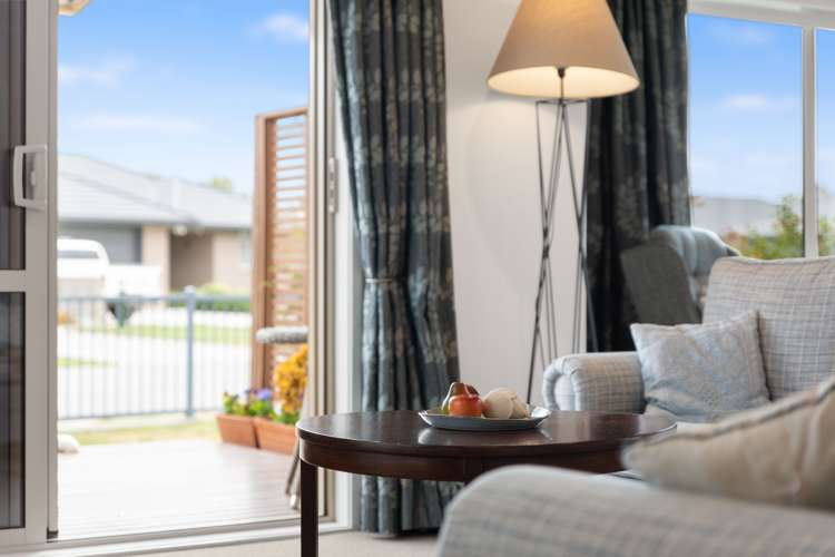 12 Korari Grove Redwoodtown_17