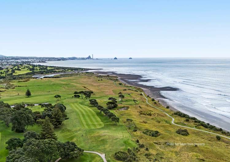 71 Links Drive Waiwhakaiho_33