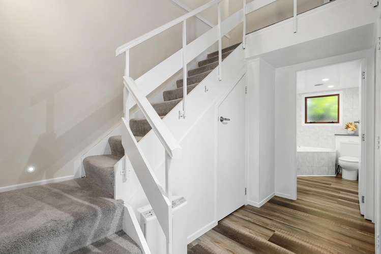 17 Sunset Street Hilltop_15