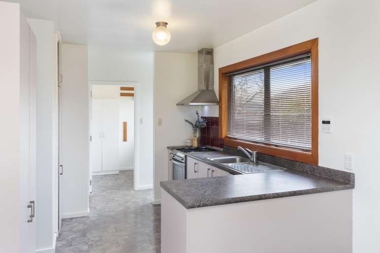 24 Kirner Street Burwood_2