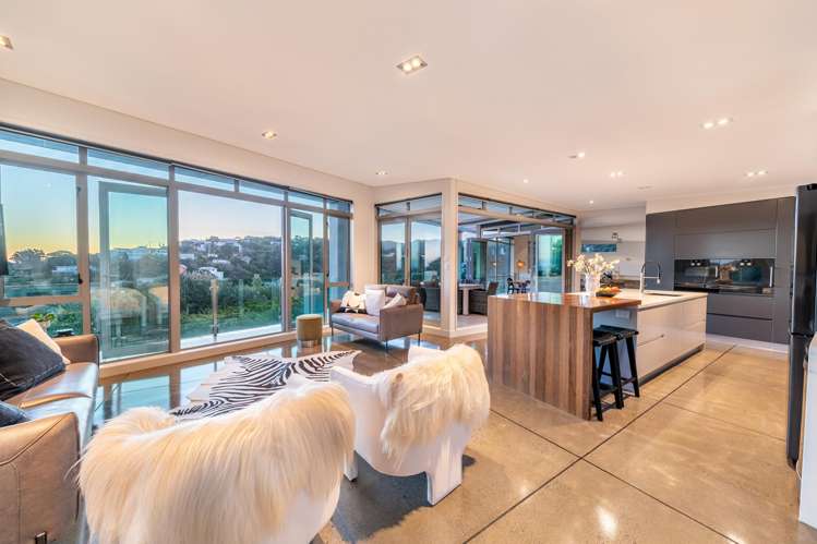 32 Roys Road Plimmerton_6