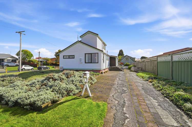 29 Kerswell Terrace Tihiotonga_16