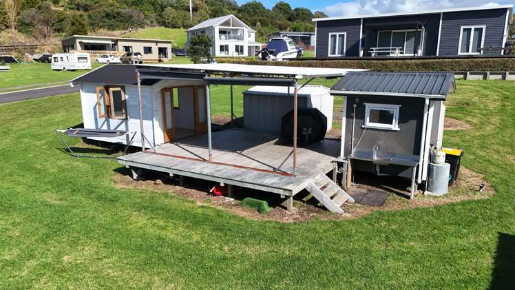 1 Dawson Place Cooks Beach_8