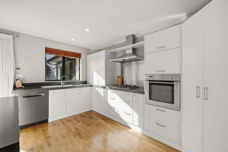 1 Caroline Way Northwood_2