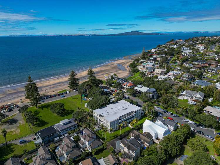 14/8 Sidmouth Street Mairangi Bay_28