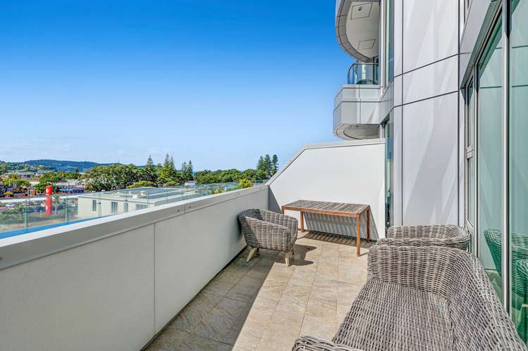409/11 Tamariki Avenue Orewa_13