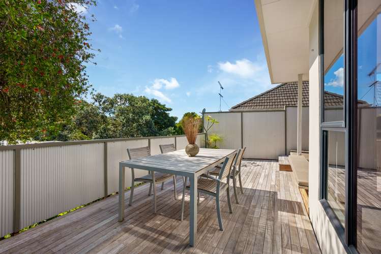 1/16 Heath Avenue Northcote_14