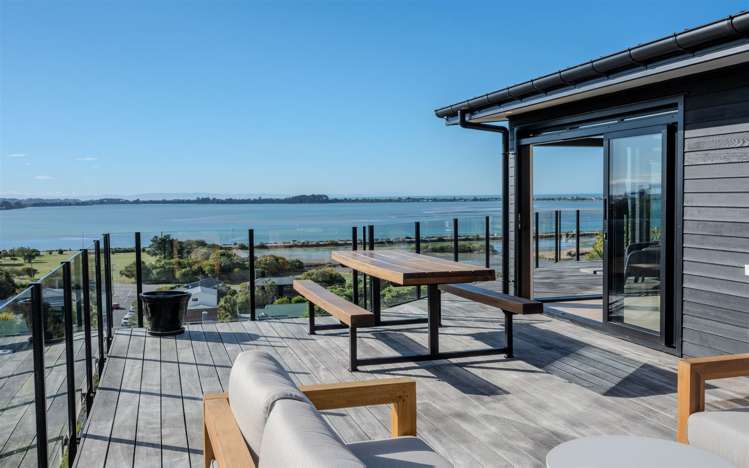 29 Soleares Avenue Mount Pleasant_31