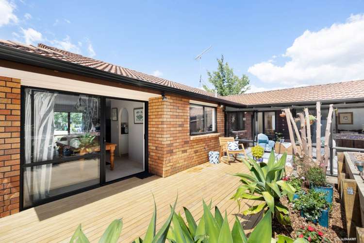 22 Voltaire Court Botany Downs_3