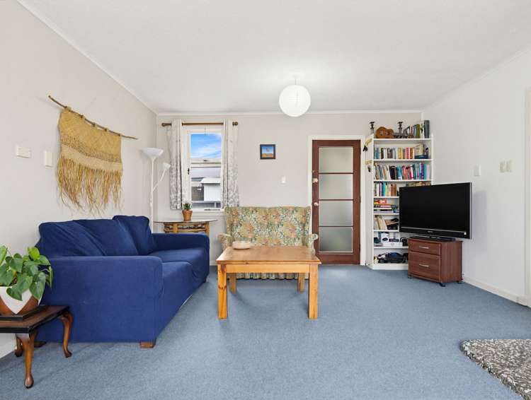 8 Gladstone Road_5