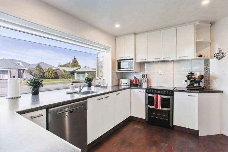 52 Roydon Drive Templeton_1