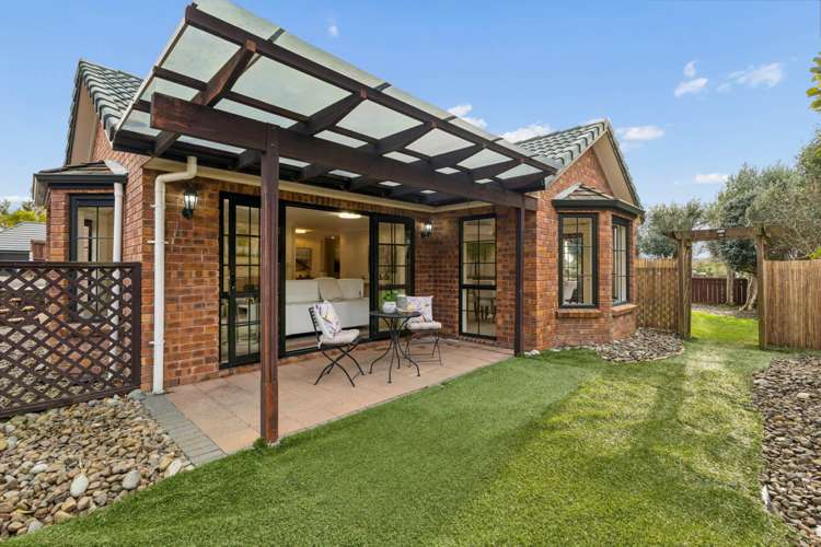22 Castlehill Court Wattle Downs_7