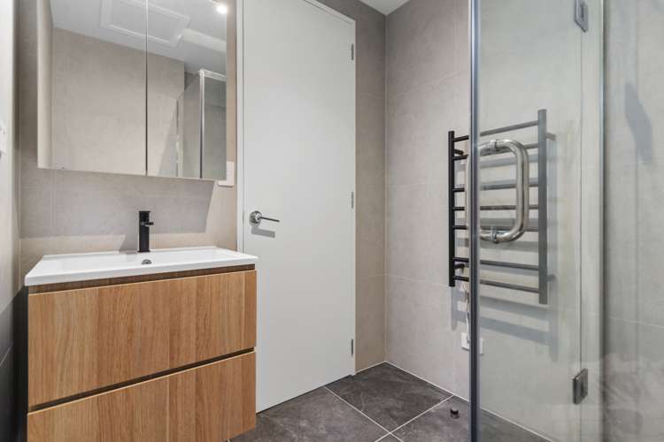 1005/1 Buscomb Ave 11401_12