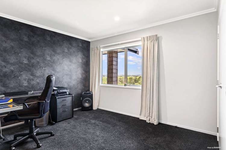 96 A Renall Road Pollok_19