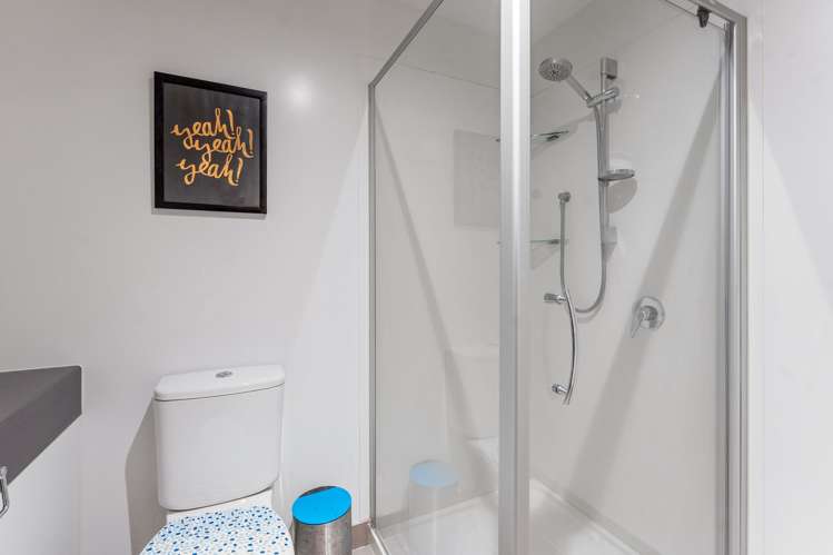 B11/71 Spencer Road Oteha_19