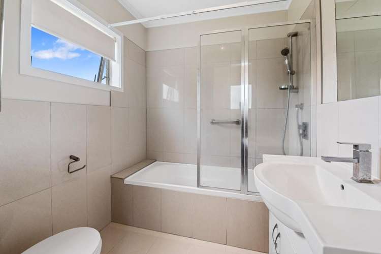 160a Ranolf Street 1070_2